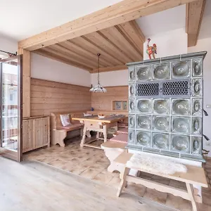 Apartment Gemuetliches Wohlfuehl-apartment Mit Perfektem Seeblick, Dießen am Ammersee